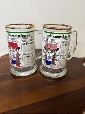 VTG 1981 Wayne Gretzky Edmonton Journal Glass Beer Mug Kid Is King Oilers Set 2